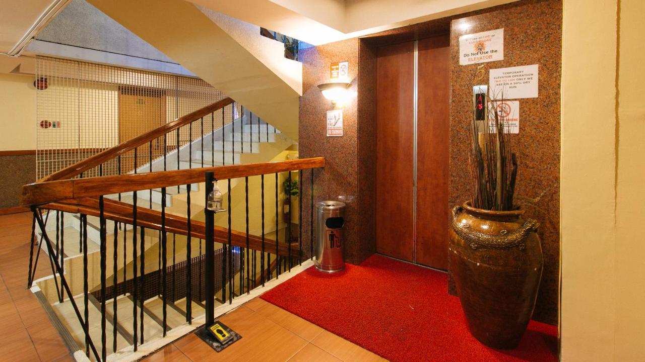 Reddoorz At Timog Avenue Bandar Quezon Luaran gambar