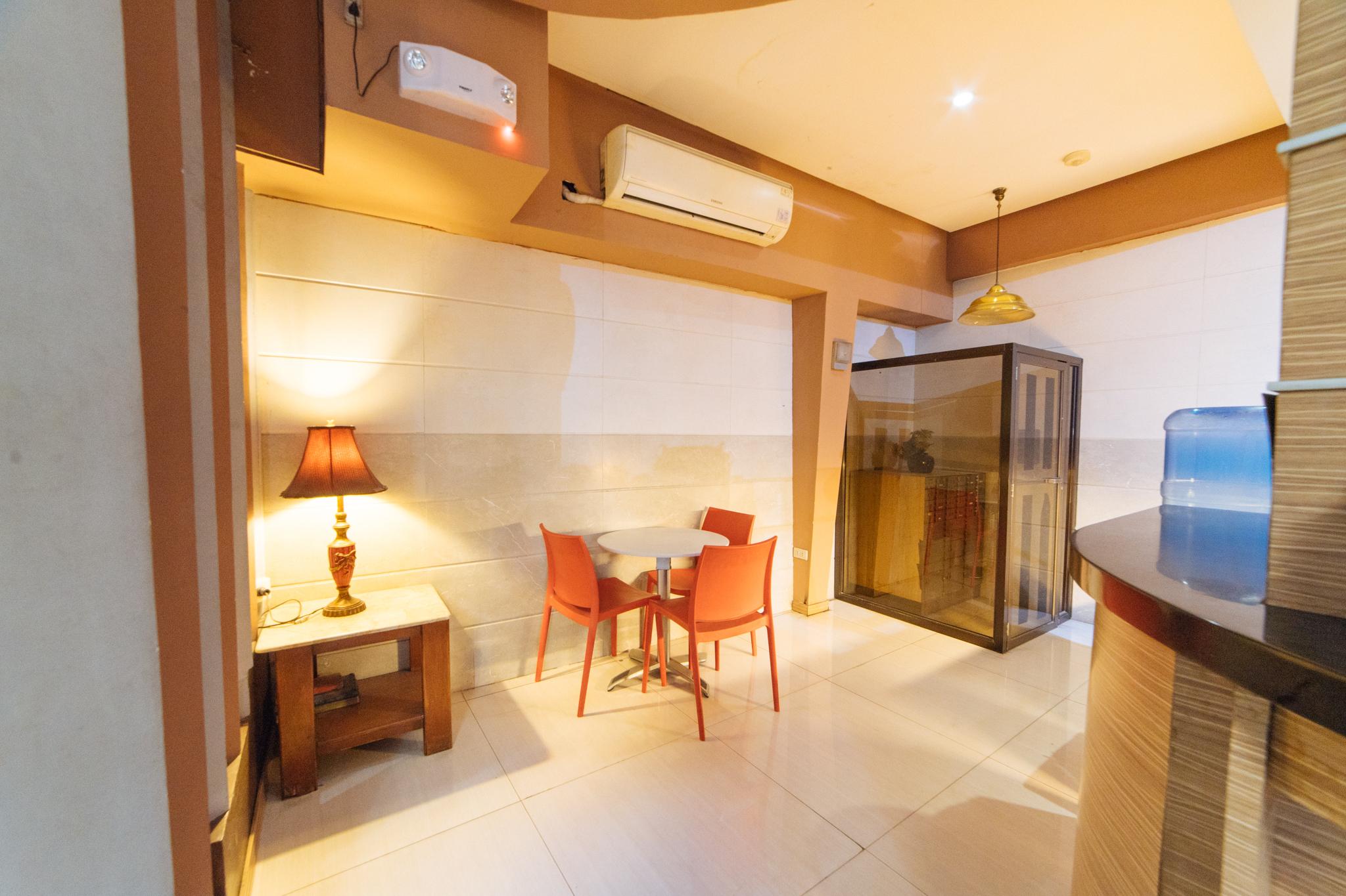 Reddoorz At Timog Avenue Bandar Quezon Luaran gambar